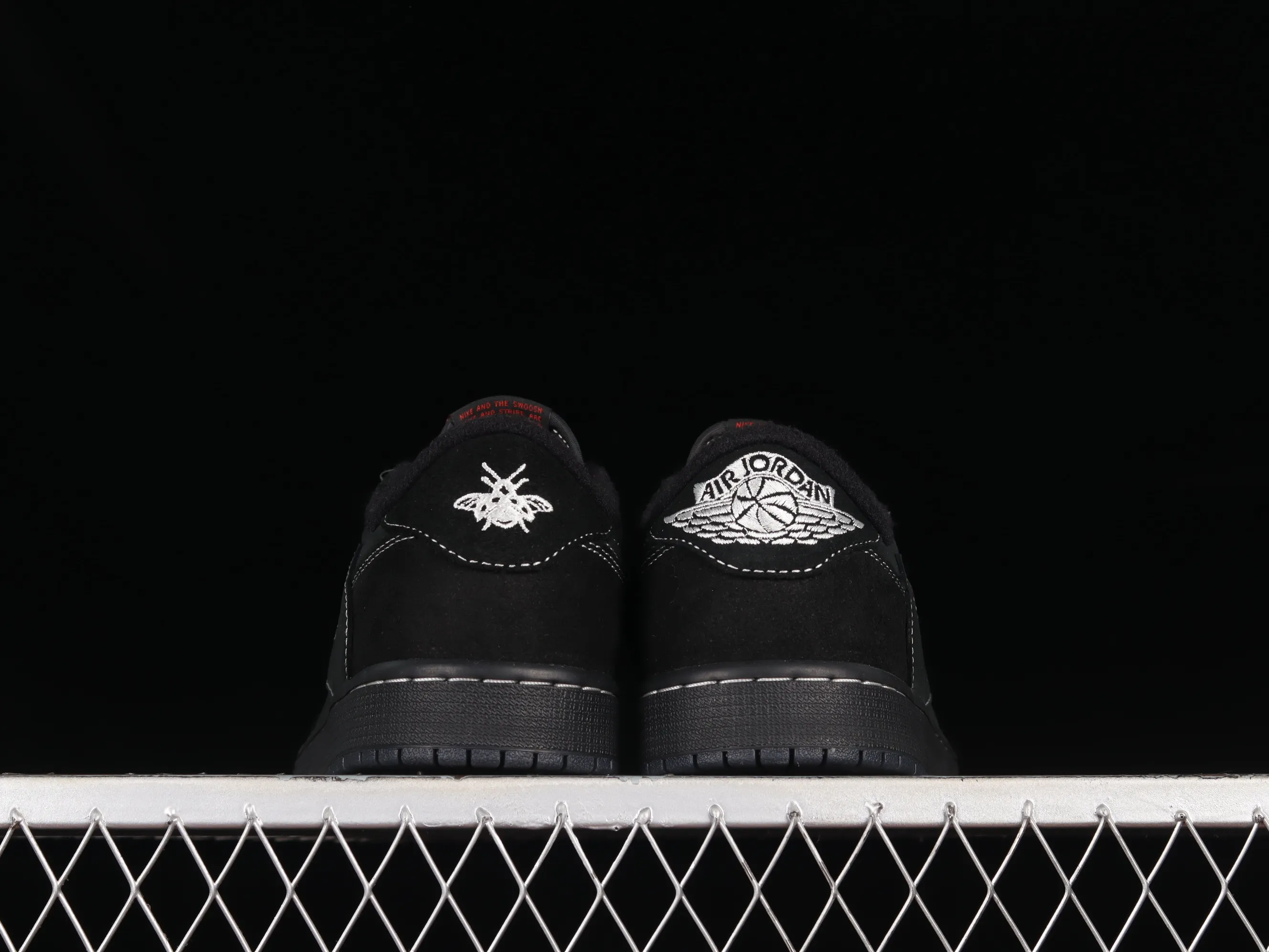 All Categories Air Jordan Jordan Series Basketball Shoes Air Jordan 1 Low Pure Original Version Travis Scott x Air Jordan 1 Low OG "Triple Black" AJ1 Joe 1 Black Warrior Overhook DM7866-001